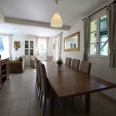 House Les 3 Petites Collines *