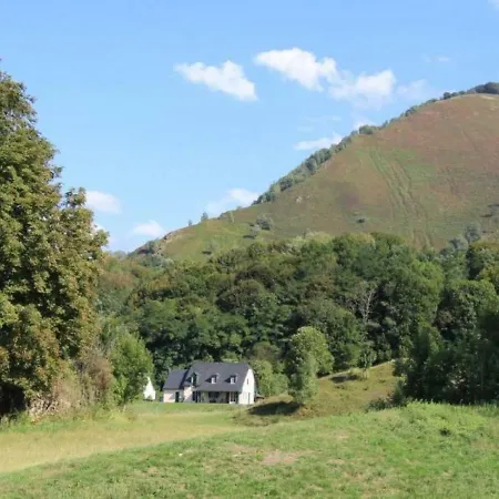 Dom wakacyjny House Les 3 Petites Collines Bedous